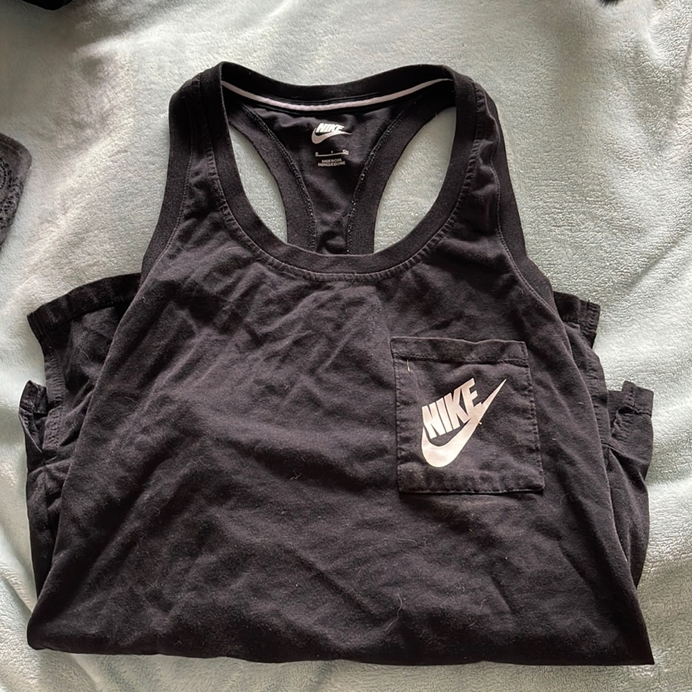 nike black tank top